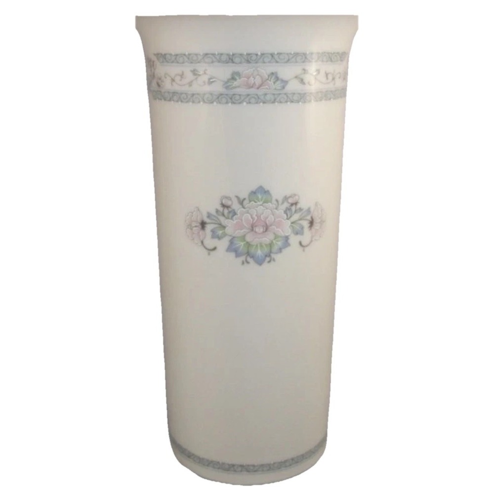Vtg Lenox Cream Charleston Flower Bud Vase Blue Flower Band Platinum Trim Glossy